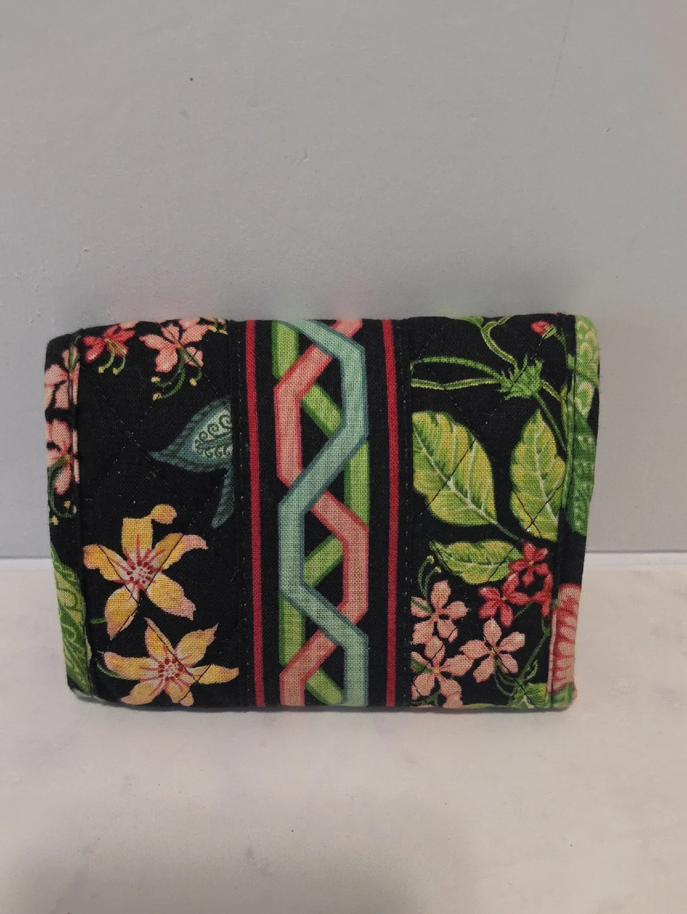 Vera Bradley Floral Pattern Fold  Women's Wallet - Black & Green - Picture 2 of 7